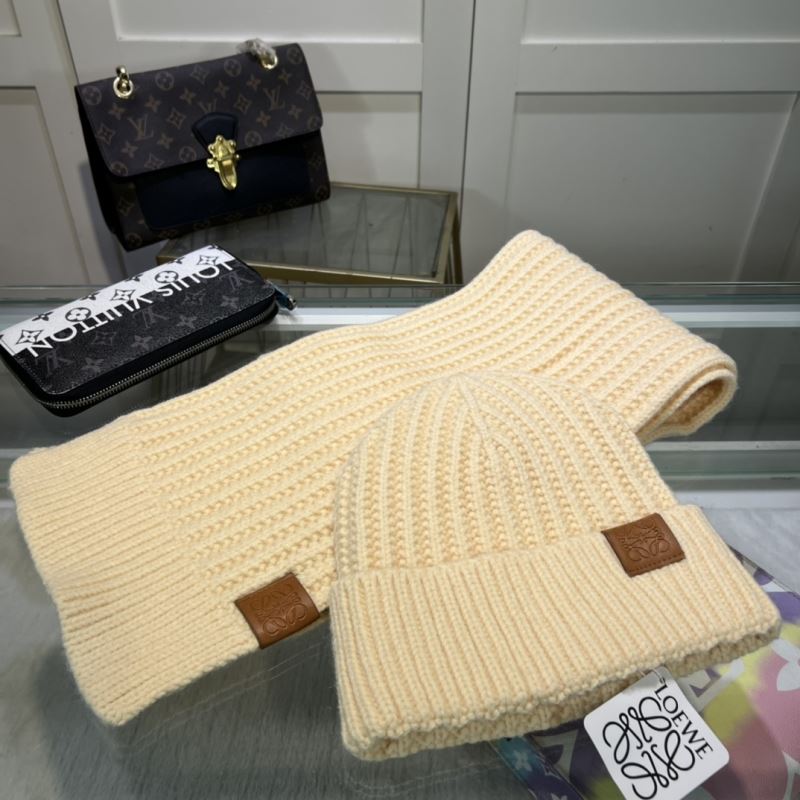 Loewe Caps Scarfs